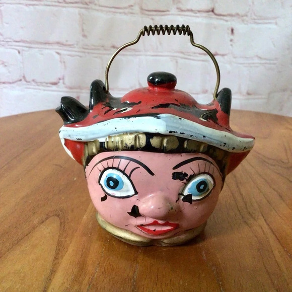 Vintage Redware Japan Dutch Boy and Girl Teapot Salt and Pepper Shaker Pair - Picture 2 of 8